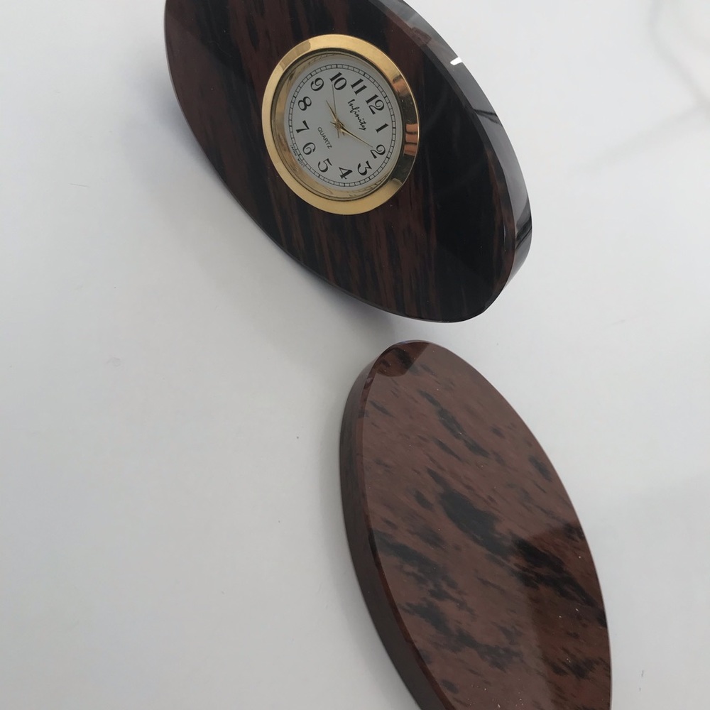 Infinity quartz clock - Picture 3 of 4